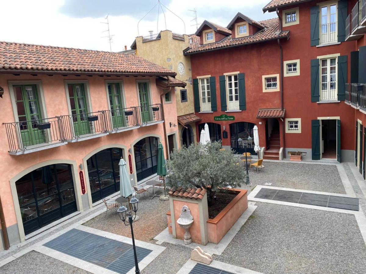 La Corte Di Vicolo Torre Uboldo Bagian luar foto