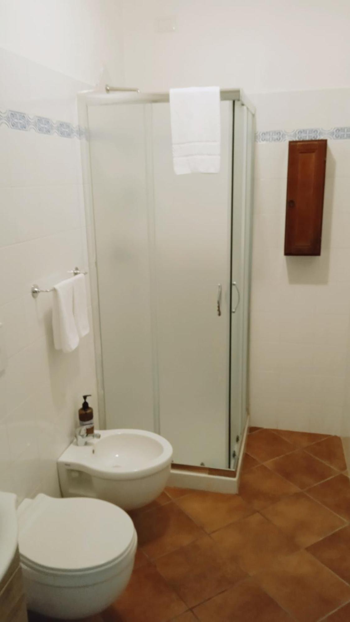 La Corte Di Vicolo Torre Uboldo Bagian luar foto