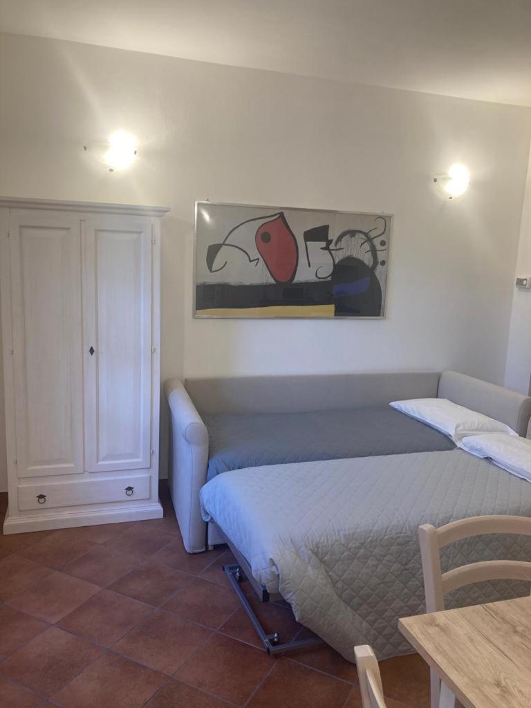La Corte Di Vicolo Torre Uboldo Bagian luar foto